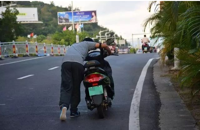 电动车充电站
